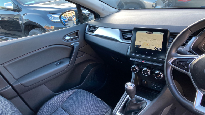 Renault Captur 1.3 TCE 140 SE Edition 5dr Petrol Hatchback